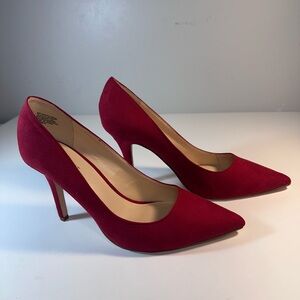Nine West Women Red Suede Pointed Toe Pump Heels Size 8 1/2M, 3 3/4 in. heel New